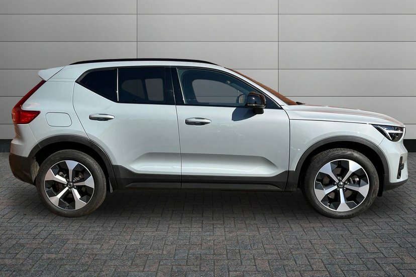 Volvo XC40 2.0 B4 Mhev Plus Dark Suv Hybrid Dct Au Grey #4