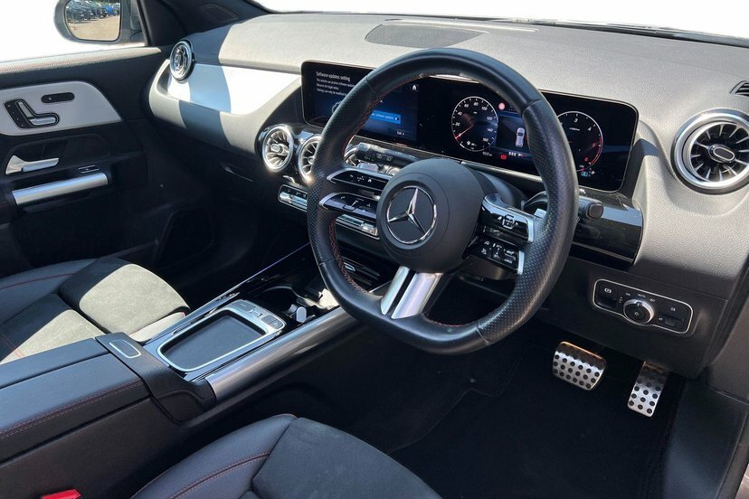 Mercedes-Benz GLA Class 2.0 Gla220d Amg Line Premium Plus Suv Grey #5