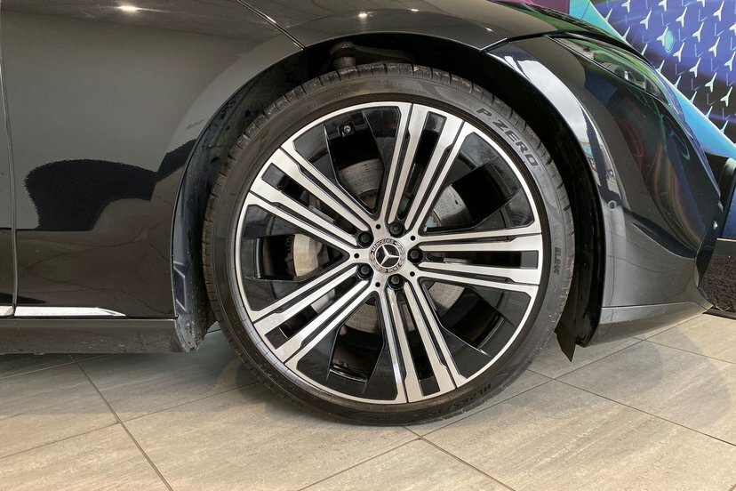 Mercedes-Benz EQS Eqs 450 108.4Kwh Amg Line Premium Plus Saloon Black #4