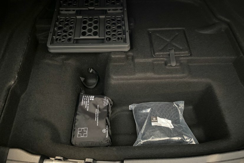 Mercedes-Benz E Class E 300 Amg Line Advanced E Black #38