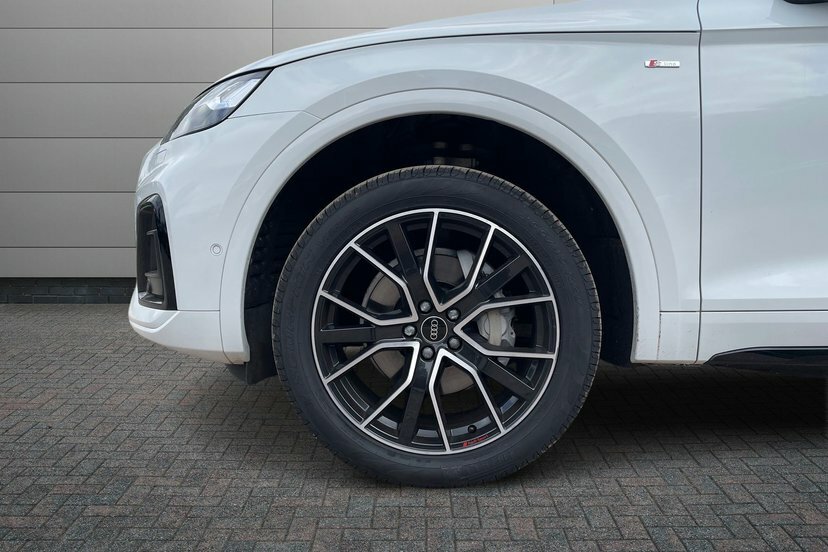 Audi Q5 2.0 Tfsi 45 Black Edition Suv S Tronic KN74XYT White #5
