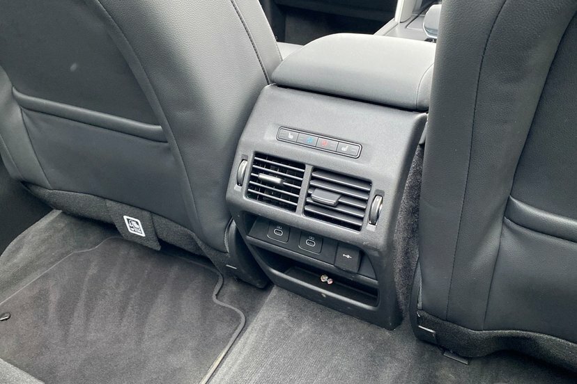 Land Rover Discovery Sport 1.5 P270e Landmark 5 Seat Red #36