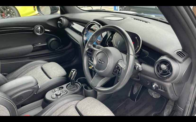 Mini Hatch Level 2 FL72GUK Black #6