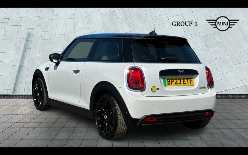 Mini Hatch Level 2 White #2
