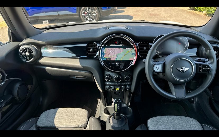 Mini Hatch Level 2 White #4