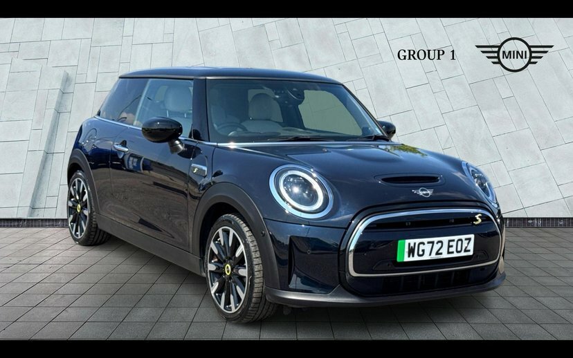 Mini Hatch Level 3 Black