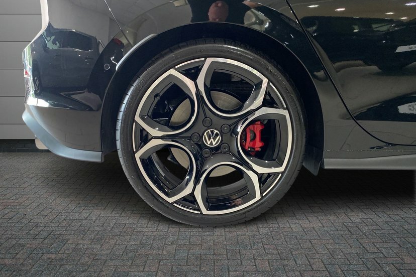 Volkswagen Golf 2.0 Tsi Gti Hatchback Dsg 265 Ps Black #5