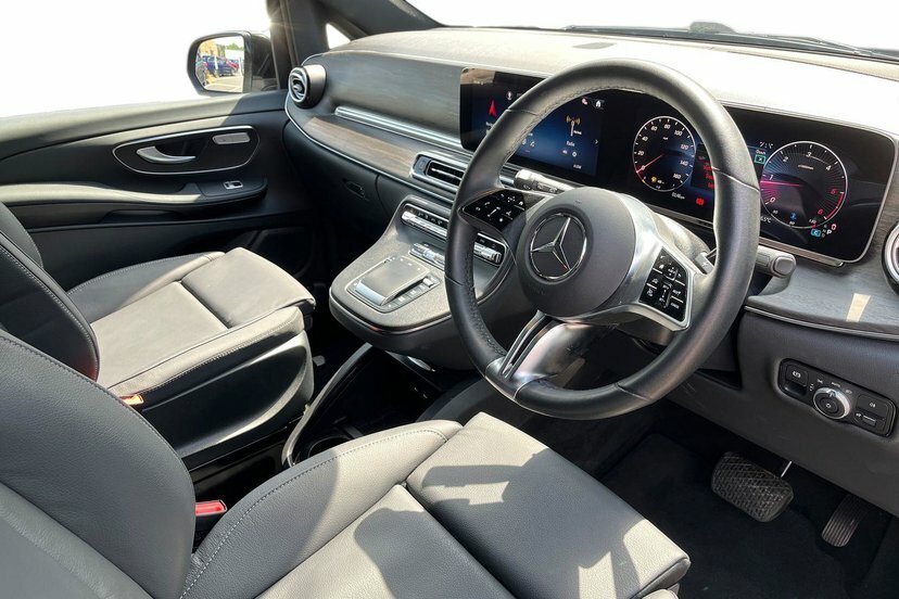 Mercedes-Benz V Class V300d Premium 8 Seat, Extra Long Black #5