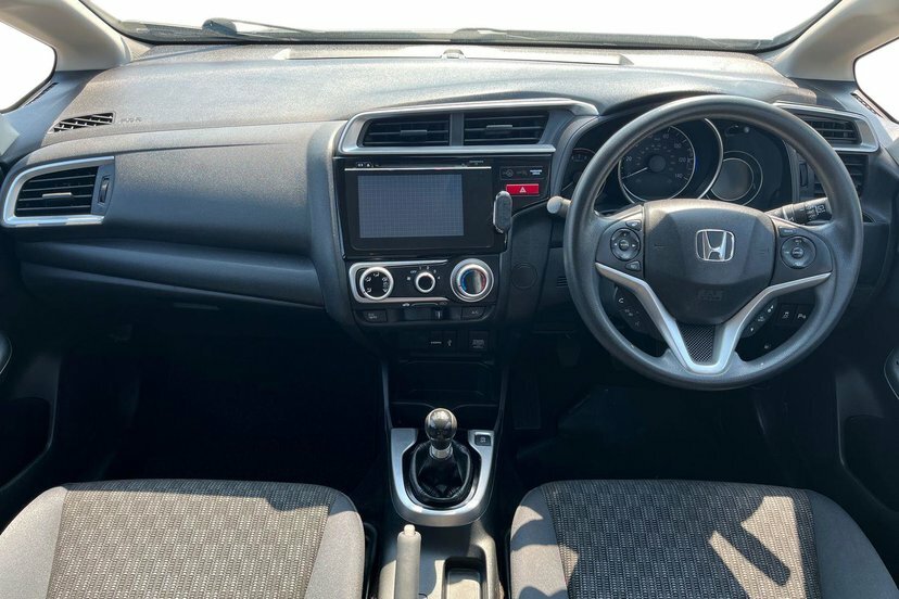 Honda Jazz 1.3 I-vtec Se Hatchback 102 Ps OE16KDU White #6