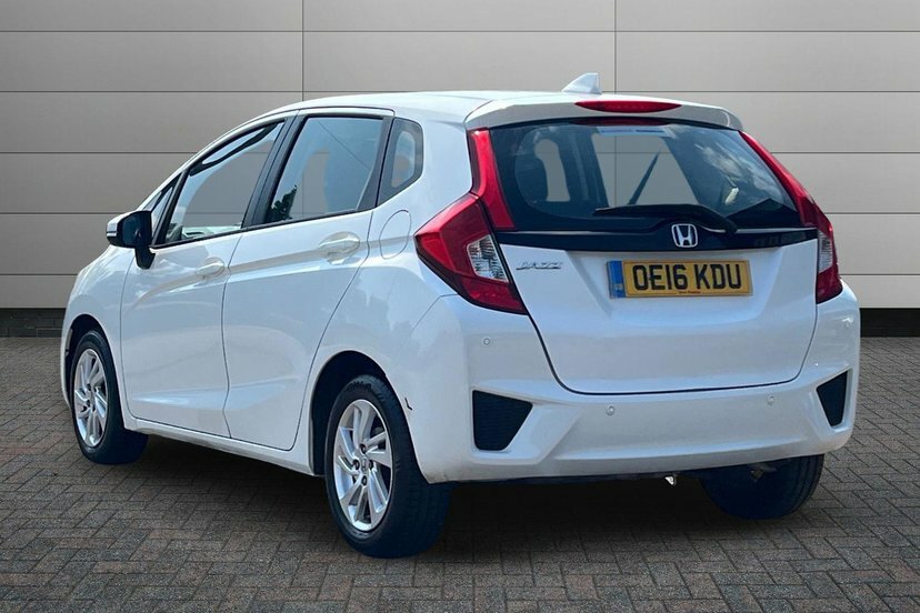 Honda Jazz 1.3 I-vtec Se Hatchback 102 Ps OE16KDU White #3