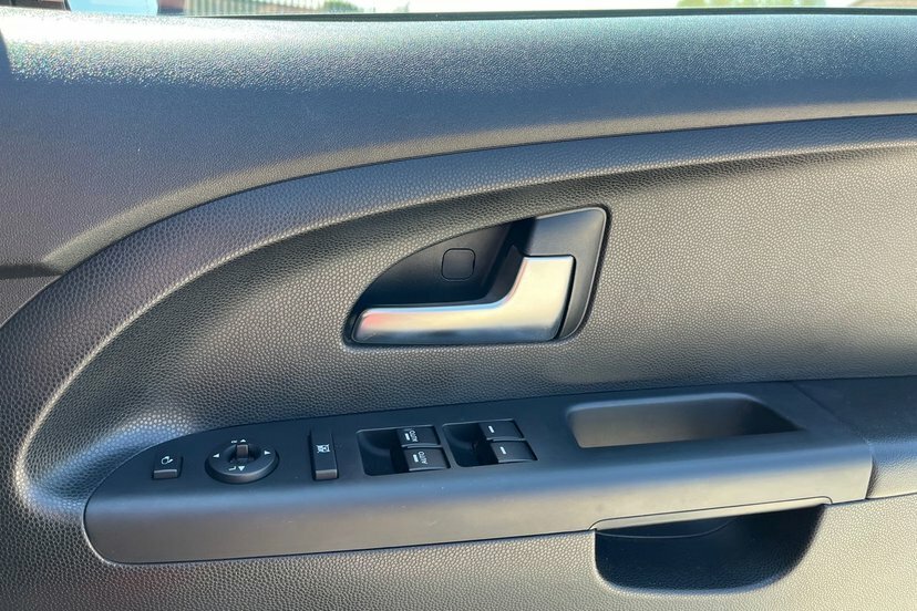 Kia Venga 3  #11