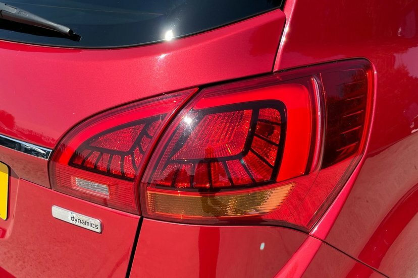 Kia Venga 3  #30