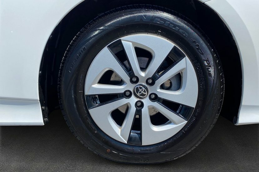 Toyota Prius Active Silver #18