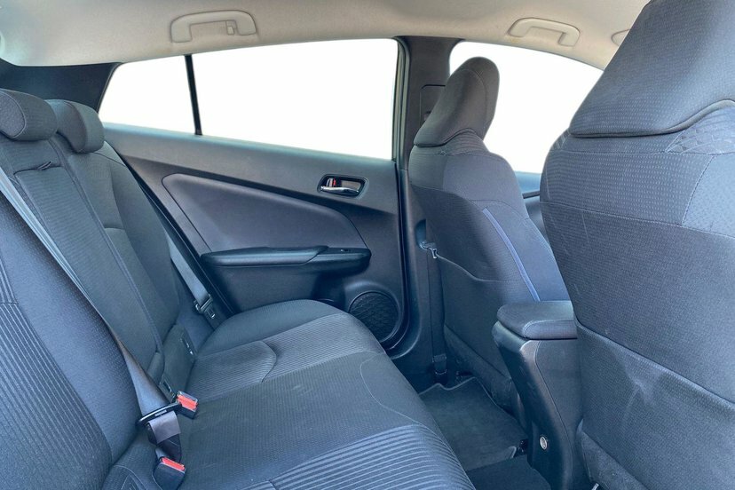 Toyota Prius Active Silver #13