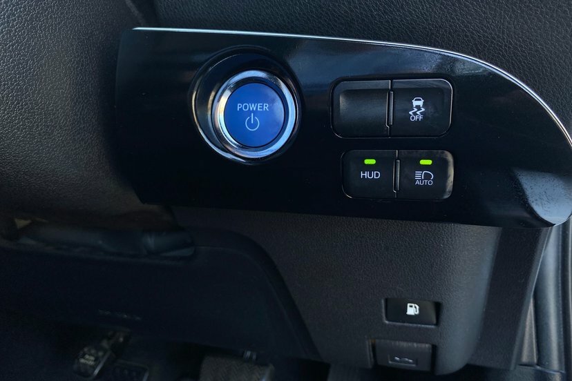 Toyota Prius Active Silver #34