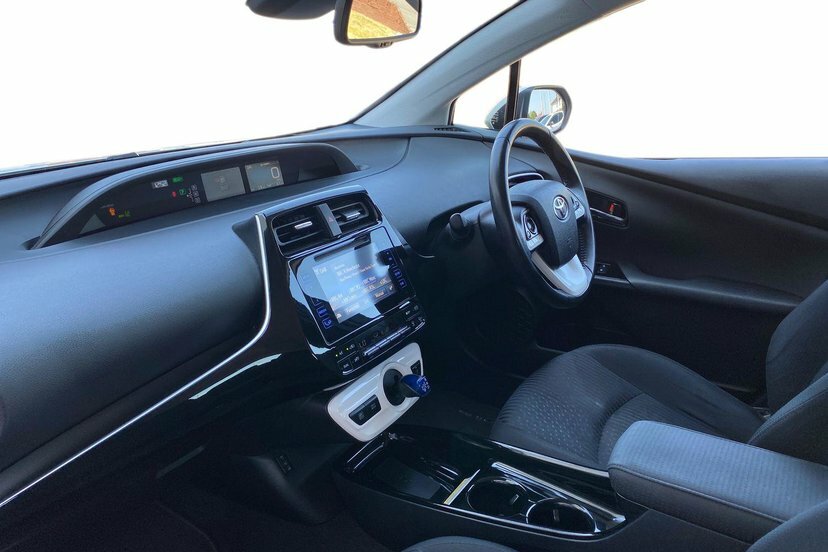 Toyota Prius Active Silver #10