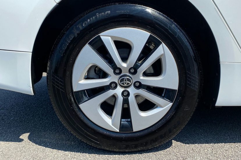 Toyota Prius Active Silver #21