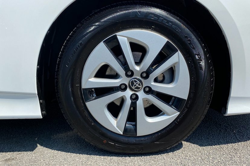 Toyota Prius Active Silver #20