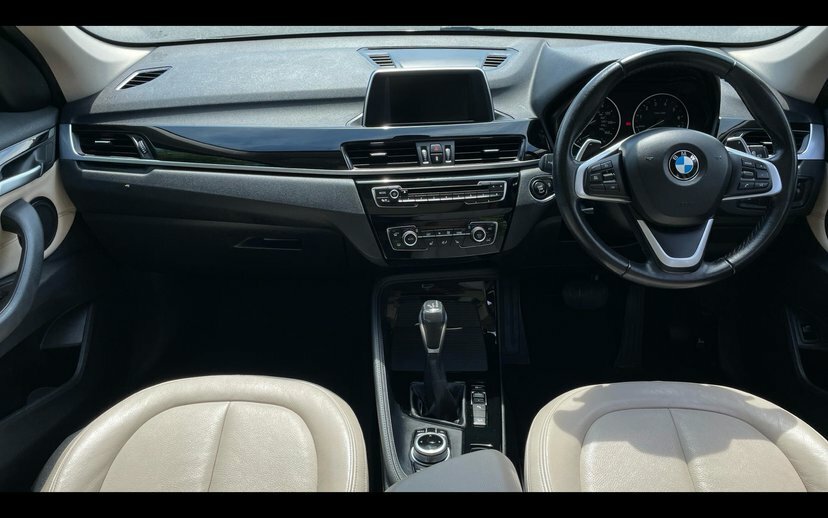 BMW X1 X1 Xdrive20i Xline AV66XJZ Grey #4