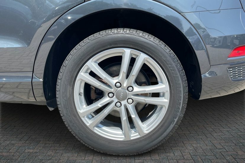 Audi Q3 1.4 Tfsi Cod S Line Edition Suv VX68XHA Grey #5