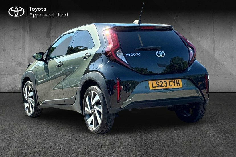 Toyota Aygo X 1.0 Vvt-i Edge Hatchback X-shift 72 Ps LS23CYH Green #4