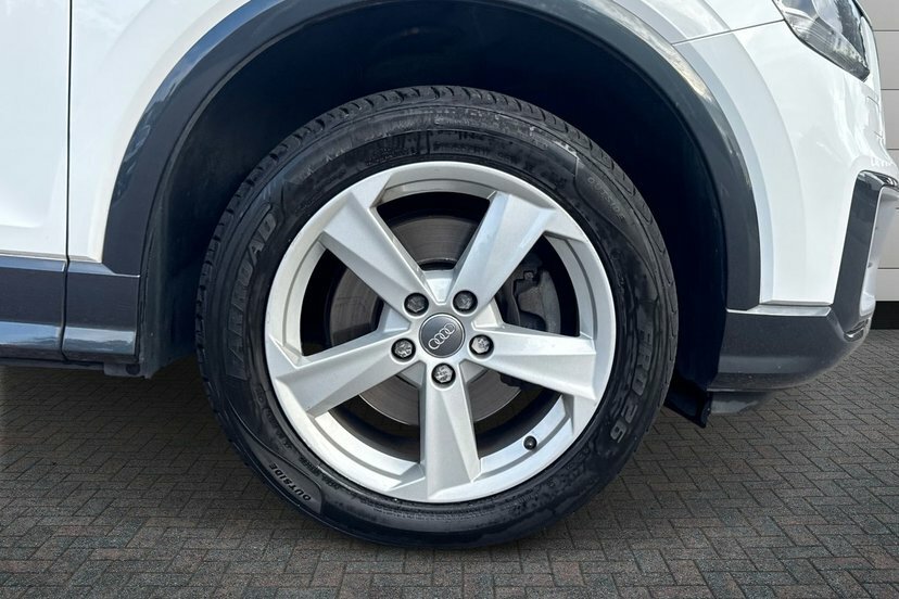 Audi Q2 1.5 Tfsi Cod 35 Sport Suv S Tronic 150 White #5