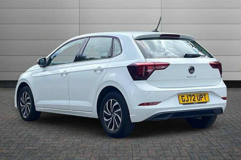 Volkswagen Polo 1.0 Tsi Life Hatchback 95 Ps White #3