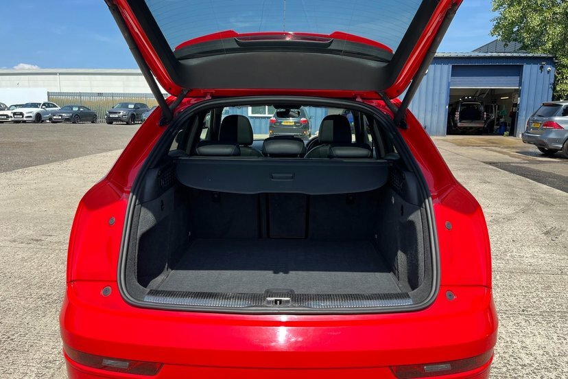 Audi RS Q3 Suv Red #9