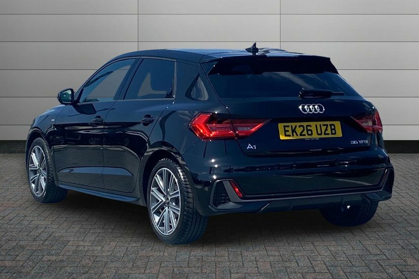 Audi A1 1.5 Tfsi 35 S Line Sportback S Tronic EK26UZB Black #3