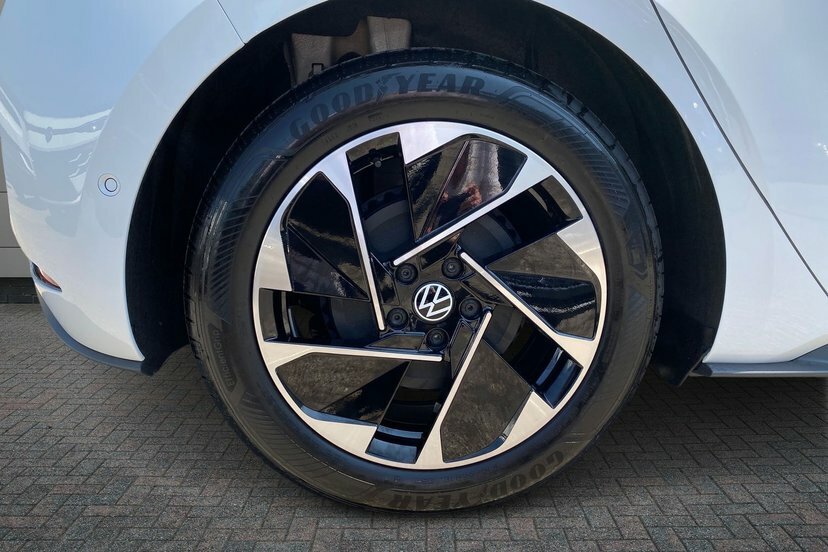 Volkswagen ID.3 Pro 59Kwh Match Hatchback 204 P Black #5