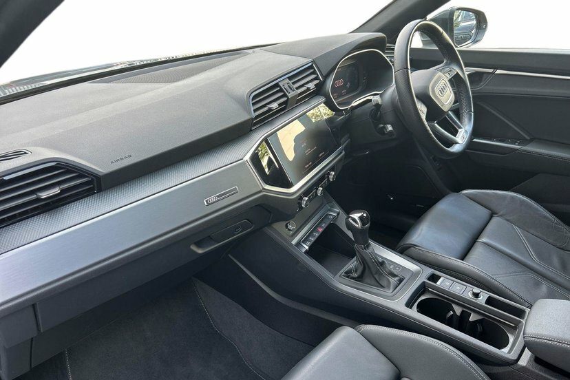 Audi Q3 1.5 Tfsi Cod 35 S Line Sportback S Tron Grey #2