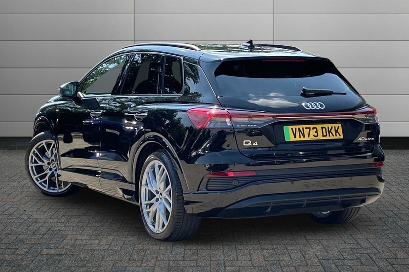 Audi Q4 E Tron 40 Edition 1 Suv 82Kwh 204 Ps VN73DKK Black #3