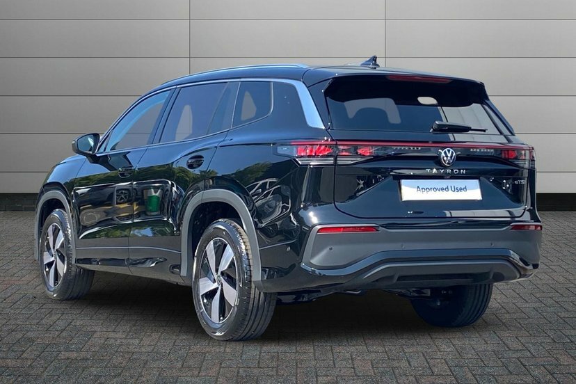 Volkswagen Tayron 1.5 Etsi Mhev Match Suv Hybrid Dsg 150 Black #3