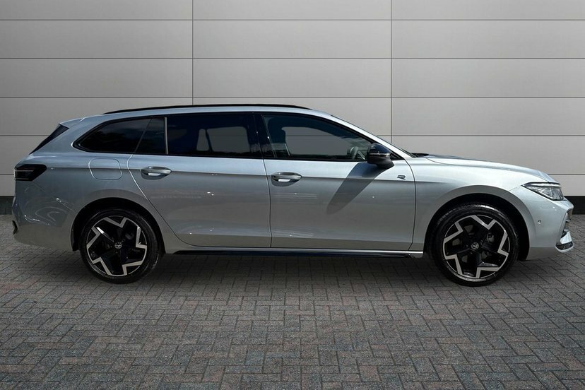 Volkswagen Passat 1.5 Etsi Mhev R-line Dsg Silver #4