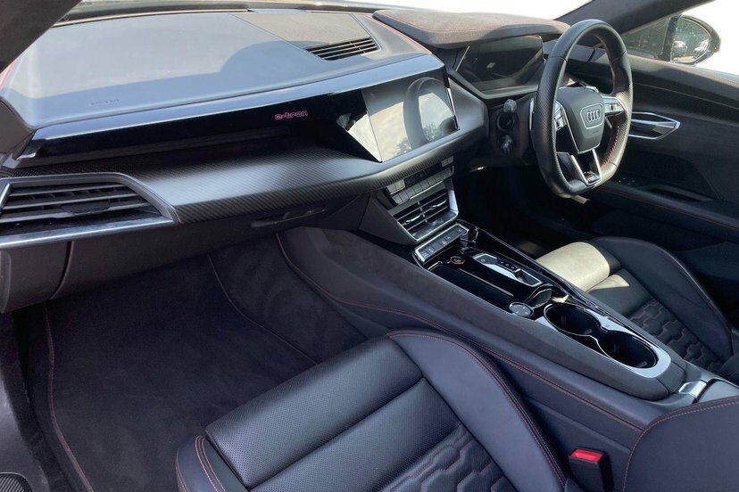 Audi Rs E-Tron Gt 93.4Kwh Carbon Black Saloon Quat Black #2