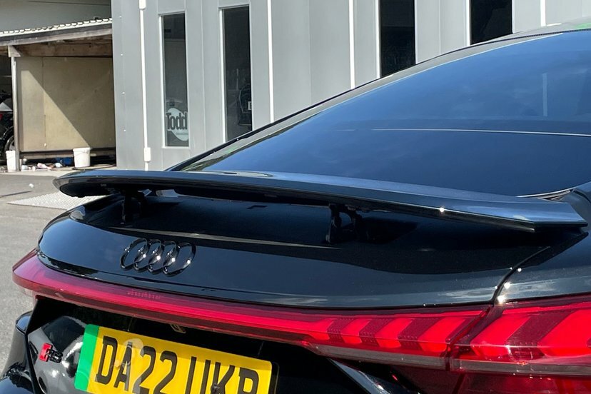 Audi Rs E-Tron Gt Rs E-tron Gt Carbon Black Green #37