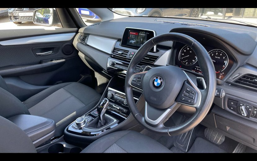 BMW 2 Series Active Tourer 220I Se Active Tourer White #6