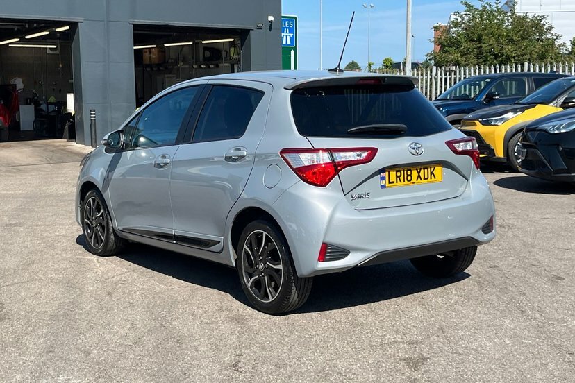 Toyota Yaris 1.5 Vvt-i Excel Black #33