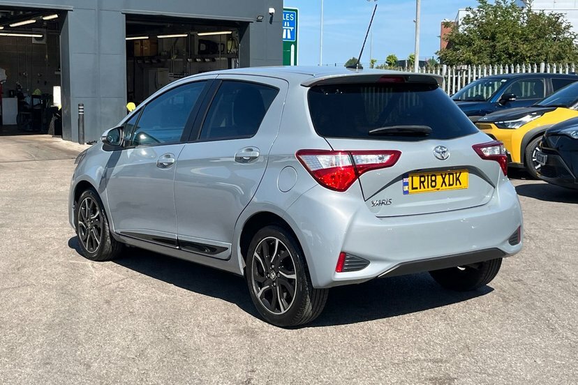 Toyota Yaris 1.5 Vvt-i Excel Black #35