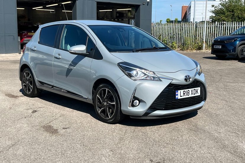 Toyota Yaris 1.5 Vvt-i Excel Black #25