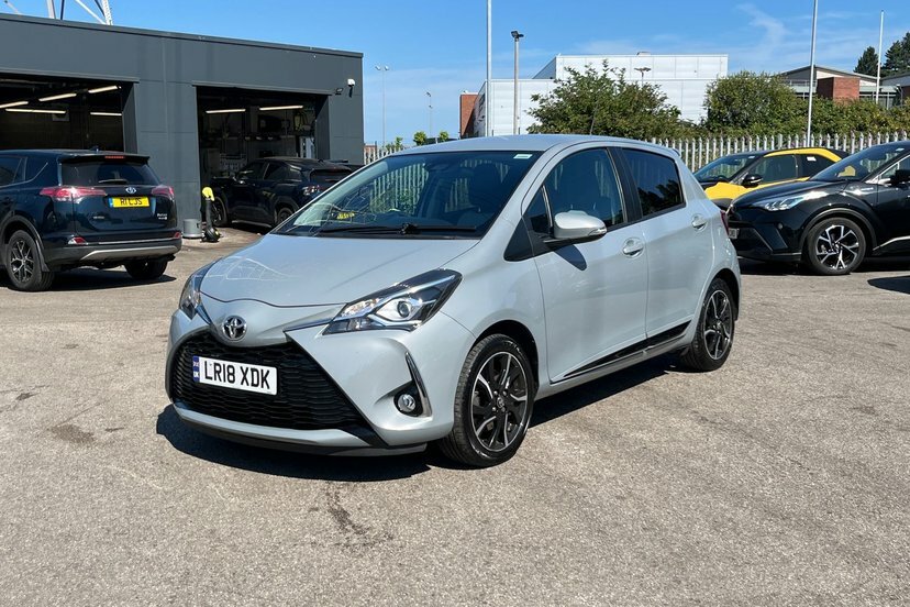 Toyota Yaris 1.5 Vvt-i Excel Black #40