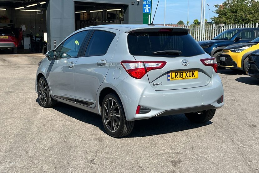 Toyota Yaris 1.5 Vvt-i Excel Black #34