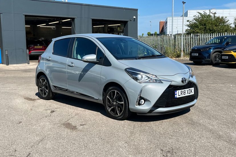 Toyota Yaris 1.5 Vvt-i Excel Black #23