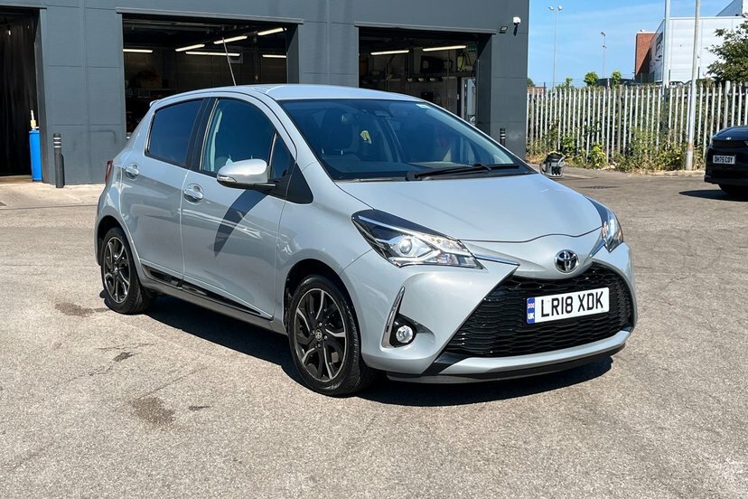 Toyota Yaris 1.5 Vvt-i Excel Black #24