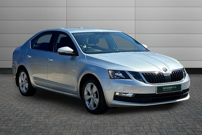 Skoda Octavia 1.0 Tsi Gpf Se Technology Hatchback Dsg Silver