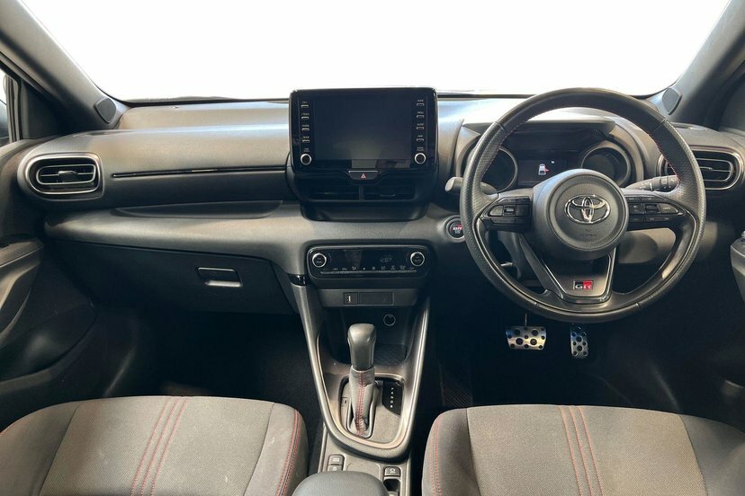 Toyota Yaris 1.5 Vvt-h Gr Sport Hatchback Hybrid E-c Grey #6