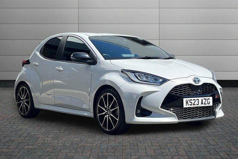 Toyota Yaris 1.5 Vvt-h Gr Sport Hatchback Hybrid E-c Grey