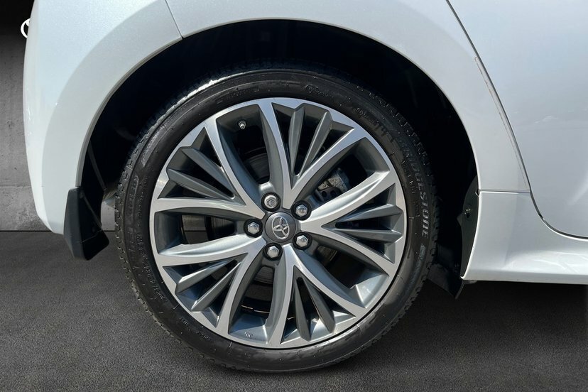 Toyota Yaris 1.5 Vvt-h Excel Hatchback Hybrid E-cvt White #5