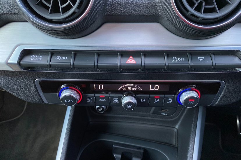 Audi SQ2 Tfsi Grey #27