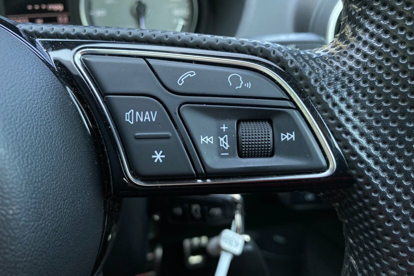 Audi SQ2 Tfsi Grey #35